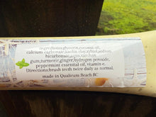 Load image into Gallery viewer, Natural Turmeric Ginger Anti Inflammatory Mineralizing Toothpaste
